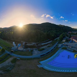 Centrum rekreacji i sportu w Wegierskiej Górce - basen